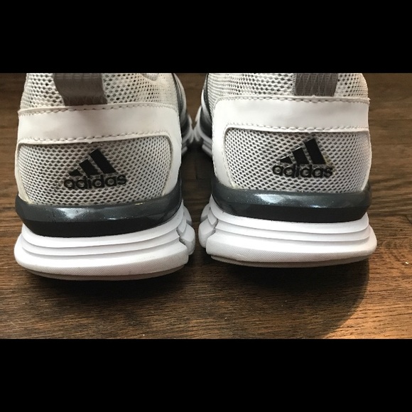 Adidas sneakers women’s 7.5/mens 6 great condition - Picture 4 of 6